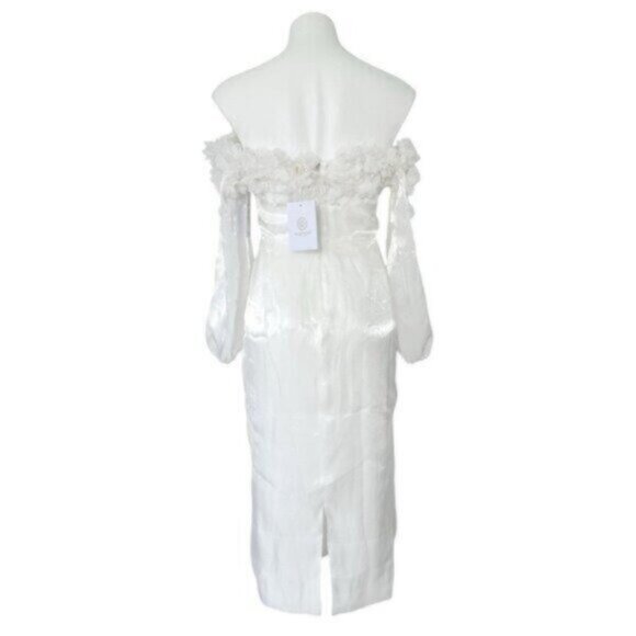 NWT Alamour The Label Suzette Off Shoulder Applique Floral Bride Dress Size M - Picture 10 of 14